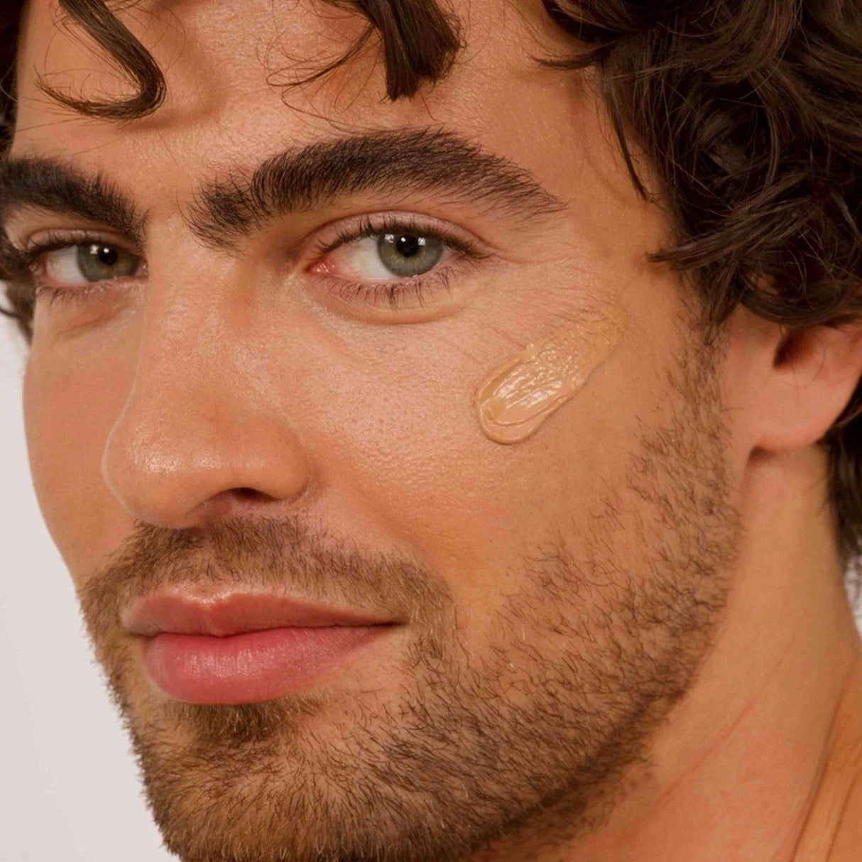 Charlotte-Bio-CC-Cream-6-in-1-Medium-3