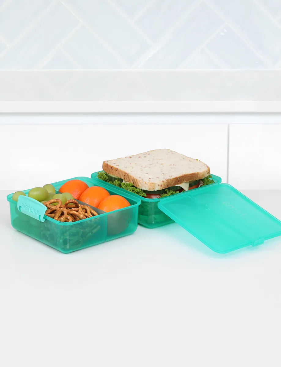 31735_1.4l_lunch_lunchcube_lifestyle_bench_food_open_teal