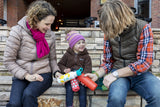 Classic Family-HOLZ-Family On Steps