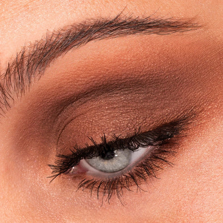 DSC_3758_Quattro_Eyeshadows_Linda_Coffee_Cream_web_2048x