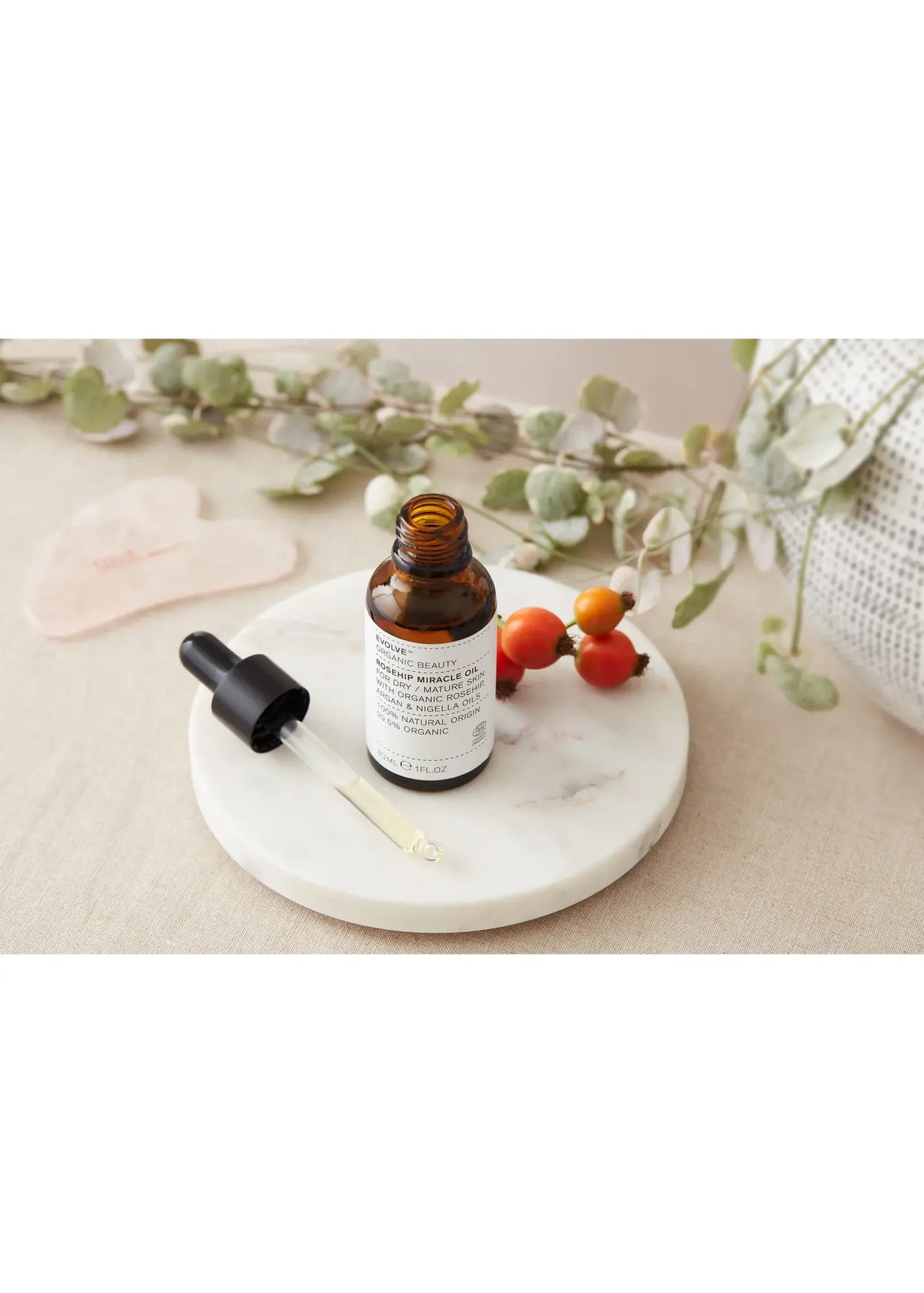 evolve-organic-beauty-rosehip-miracle-oil (1)