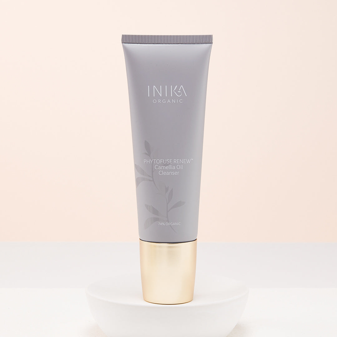 INIKA_SKINCARE_CAMILLIA_OIL_CLEANSER