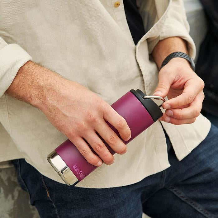 K16TKWPCC-PP-loop_carry_water_bottle_lifestyle