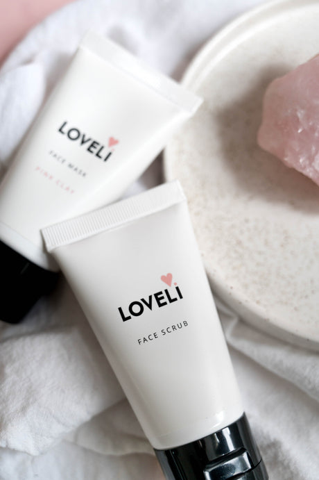 Loveli-face-mask-face-scrub-flatlay