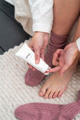 Loveli-Foot-balm-witte-dop-voeten