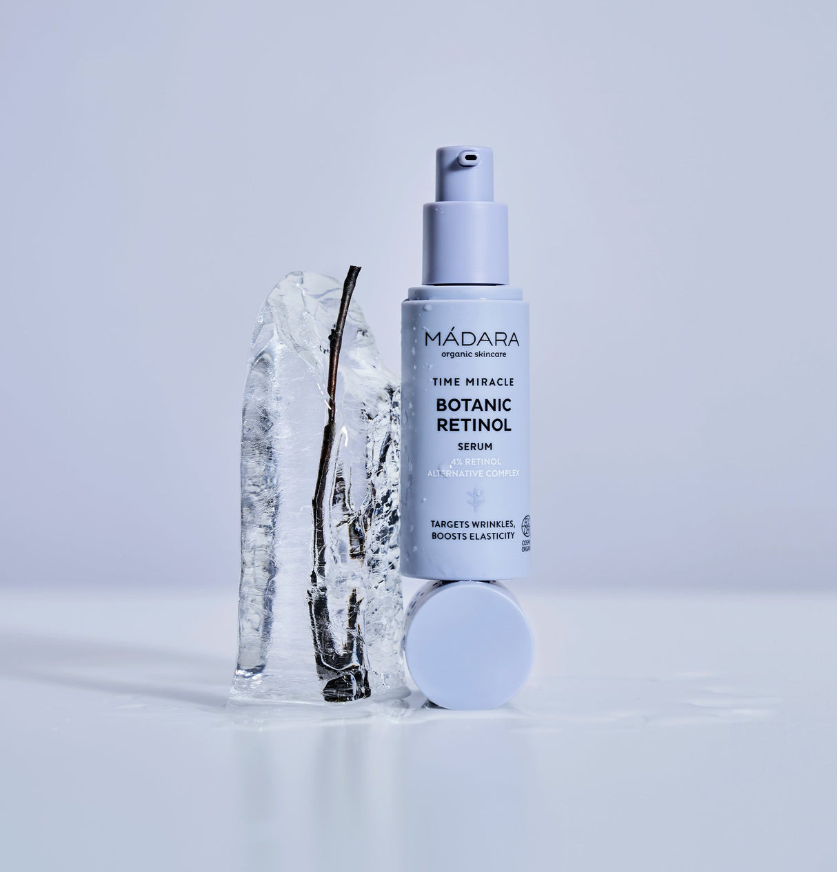 MADARA_RETINOL_main image_close-up_WEB