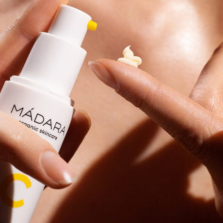 madara-vitamin-c-illuminating-recovery-cream 2